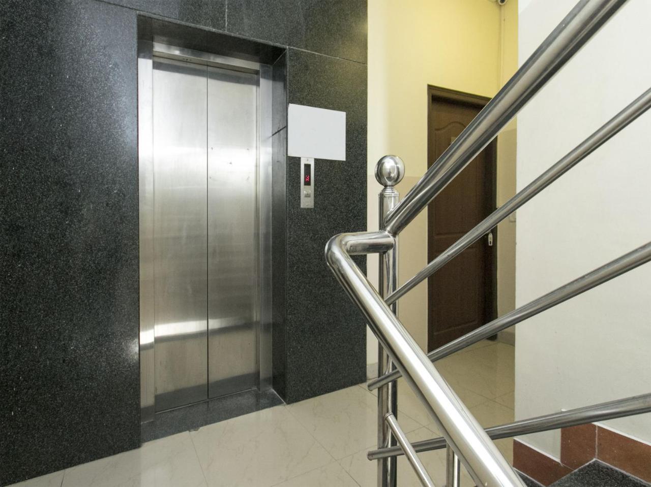 Oyo 10378 Hotel Hibiscus Mayflower Bangalore Exterior photo