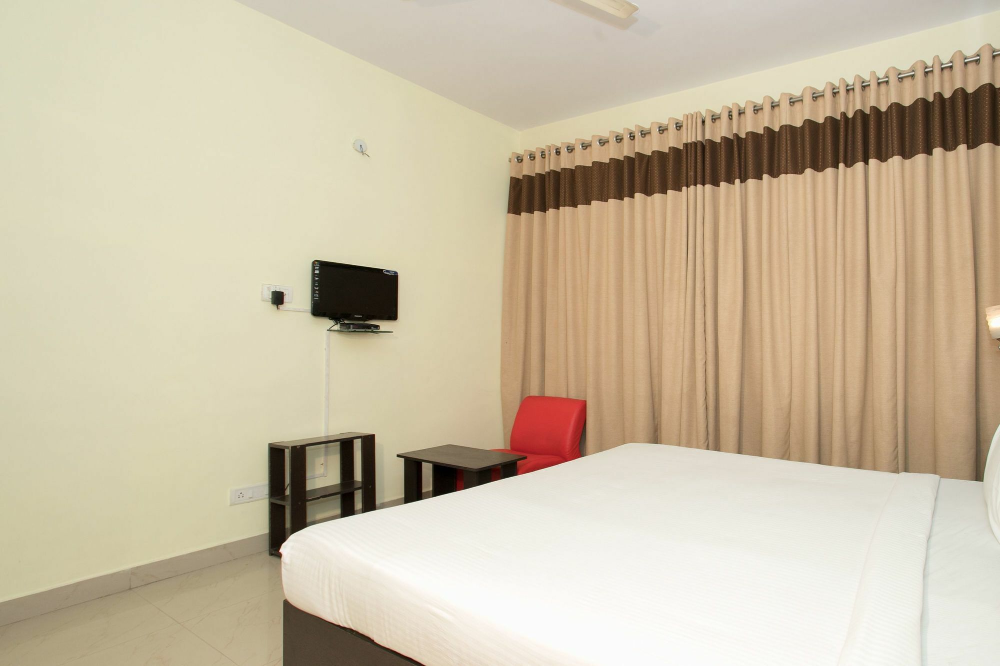 Oyo 10378 Hotel Hibiscus Mayflower Bangalore Exterior photo